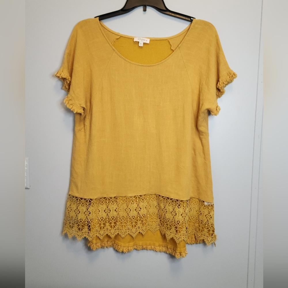 Umgee Mustard Crochet Hem Short Sleeve Top Size XL